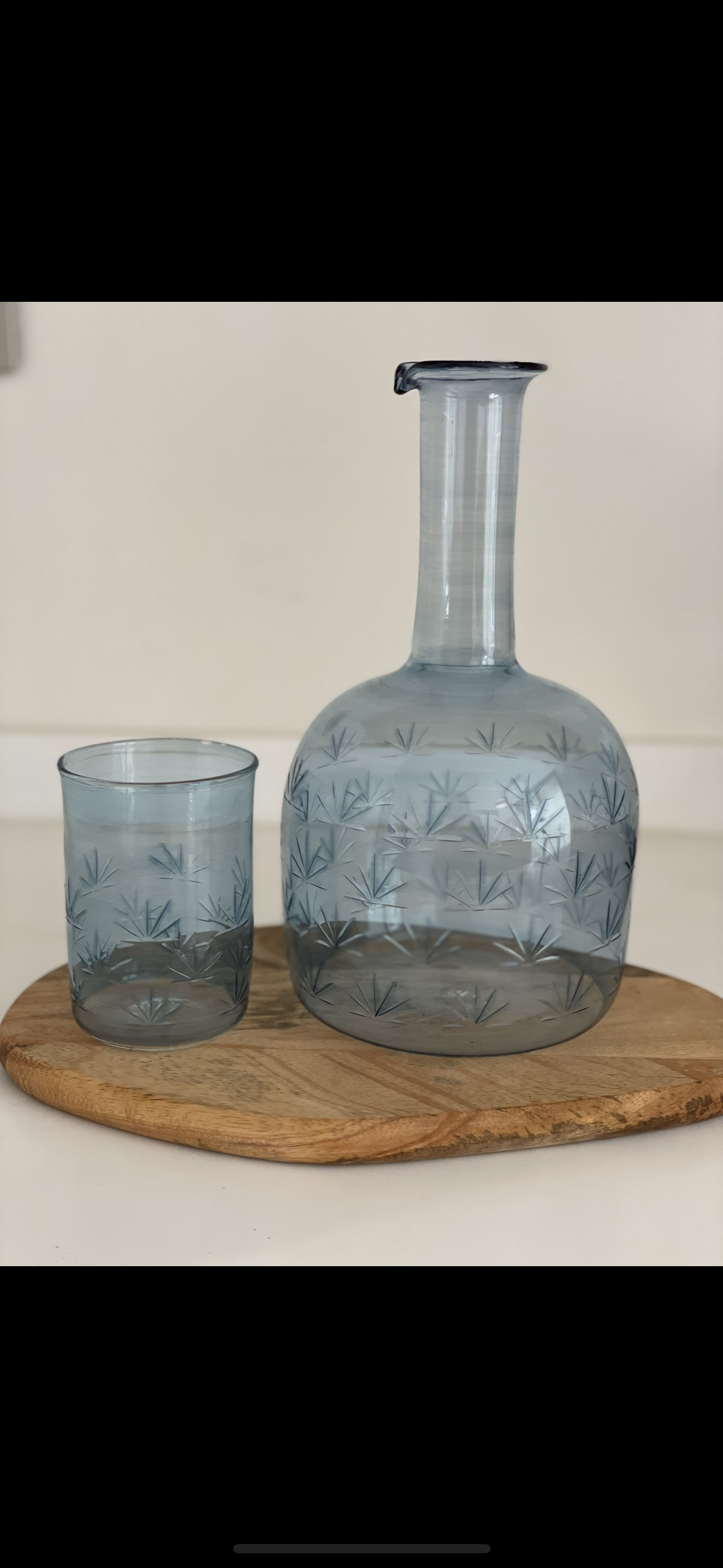 Blue jug set